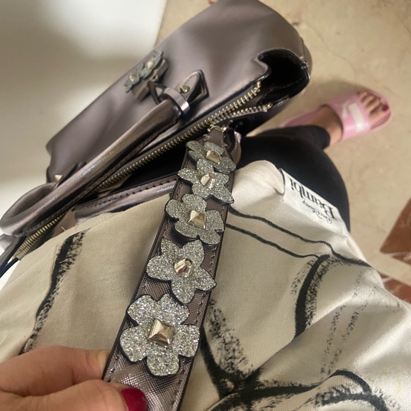 Guess Metallic Crossbody Bag - Picture 3 of 6